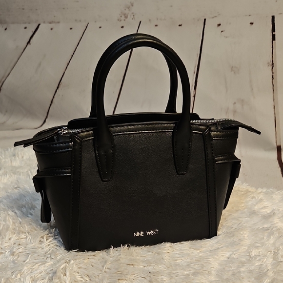 Nine West Black‎ Handbag - Picture 1 of 12